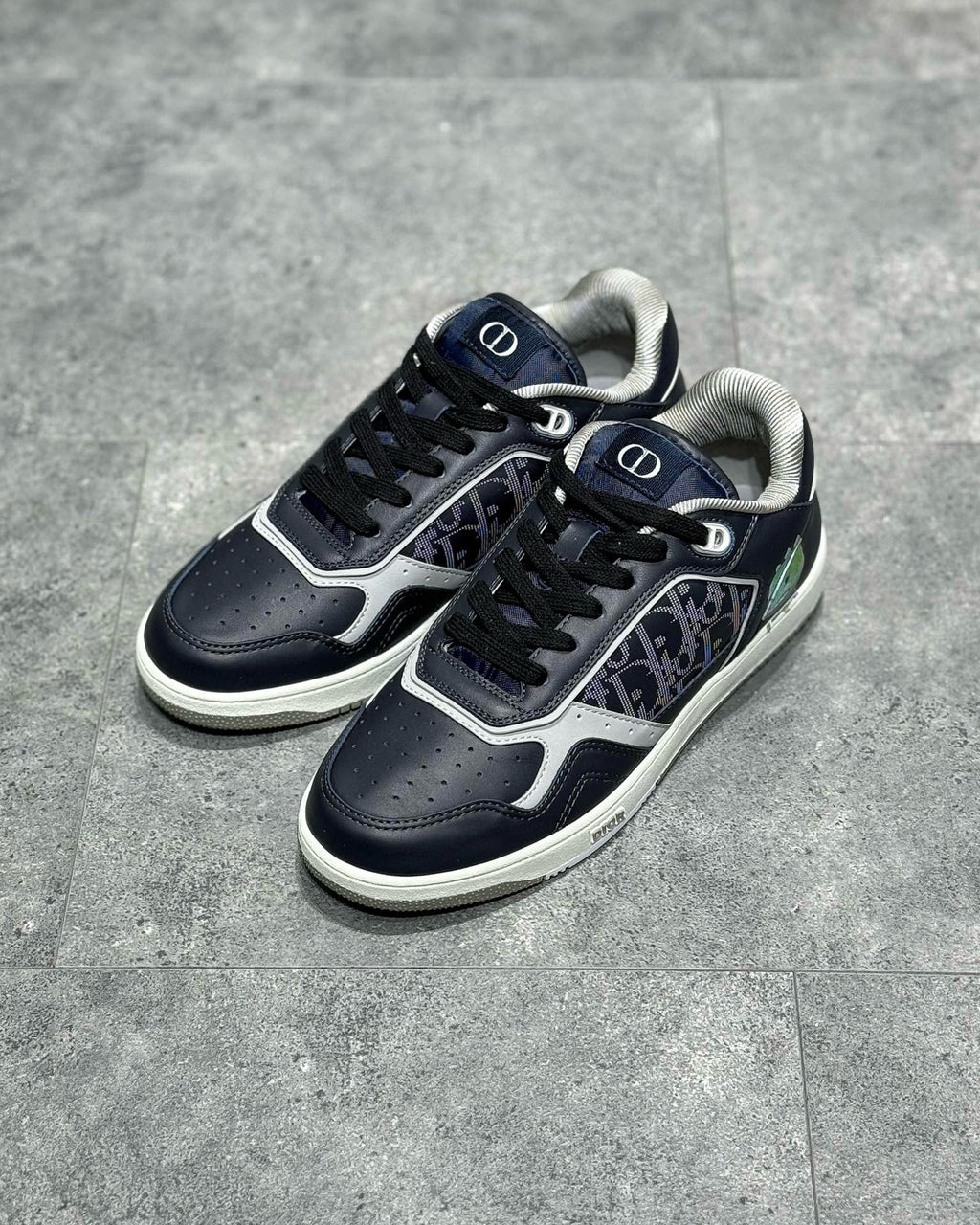 DIO Sneakers