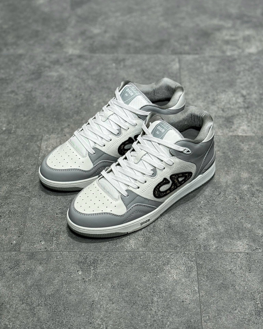 CD SNEAKERS