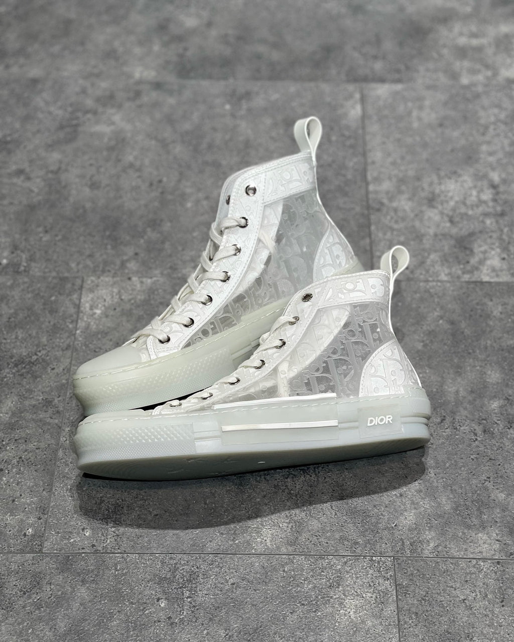 DIO Sneakers