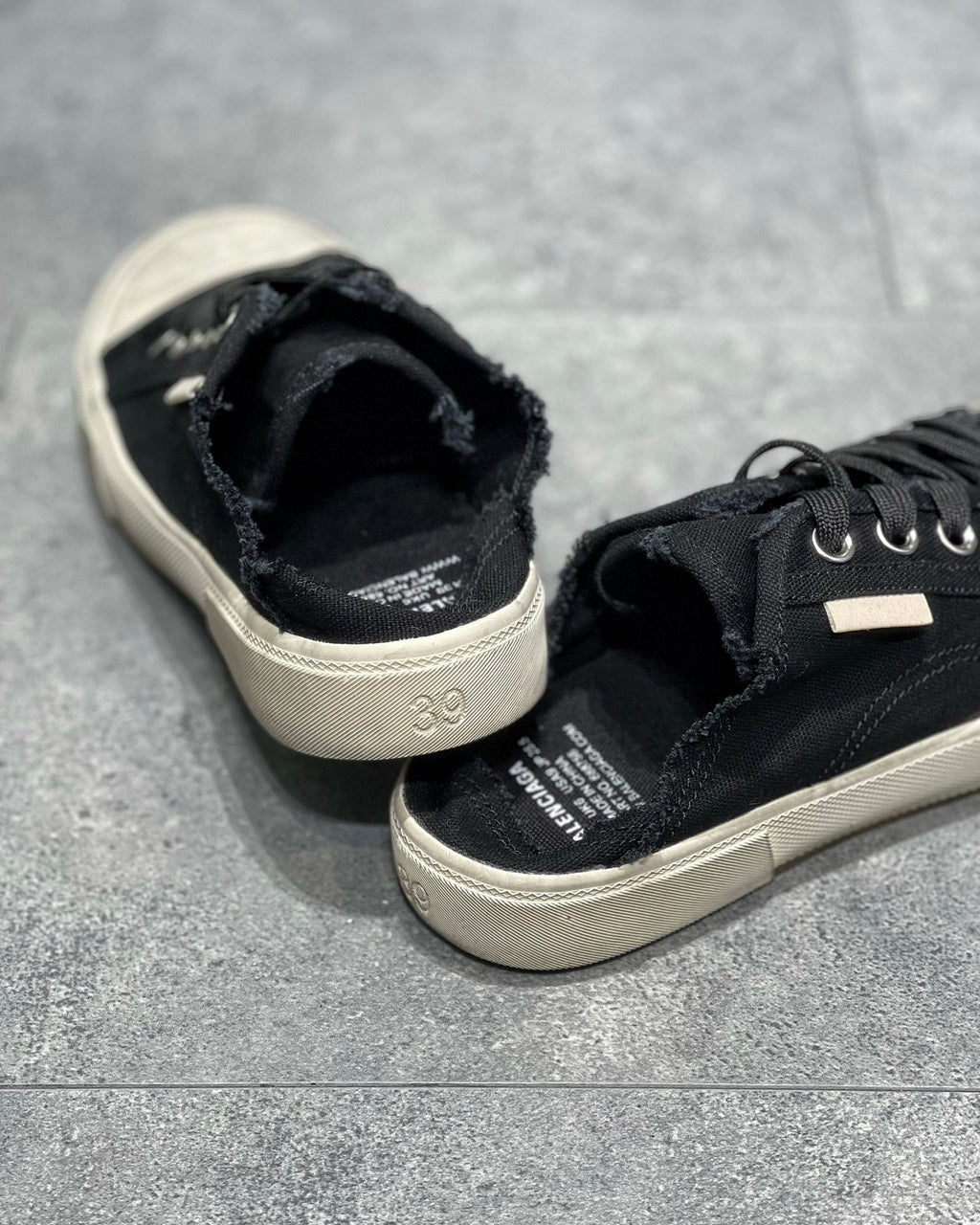BLCG Sneakers